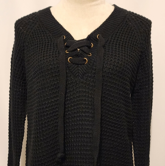 It's our time tie up sweater - Picture 10 of 10